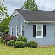 Top-quality-shrub-trimming-performed-in-Clinton-SC 0